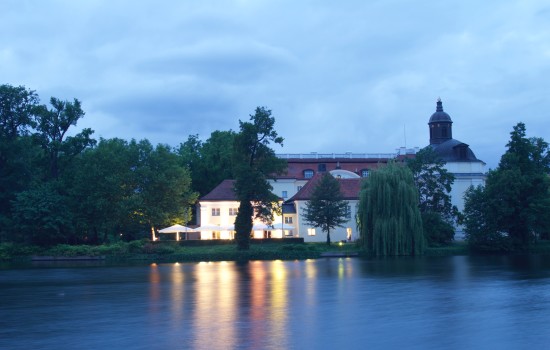 schlosscafe koepenick in der daemmerung