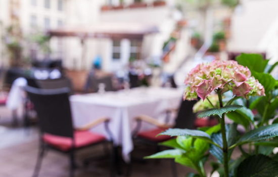 Hof Terrasse vom Hotel Albrechtshof