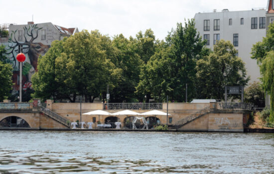 2023-07-01-Berlin-Locationshooting-Hochzeit-freie-Trauung-RIVO-May-Ayim-Ufer-9-offenblende-LUAD-0031